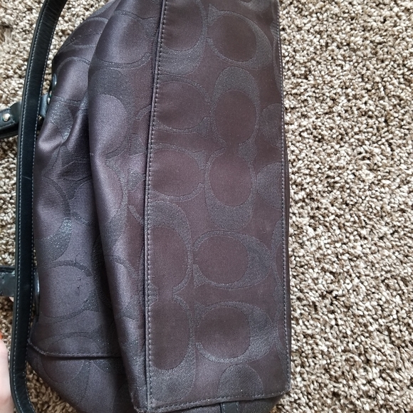 Authentic Coach bag. - Picture 6 of 8